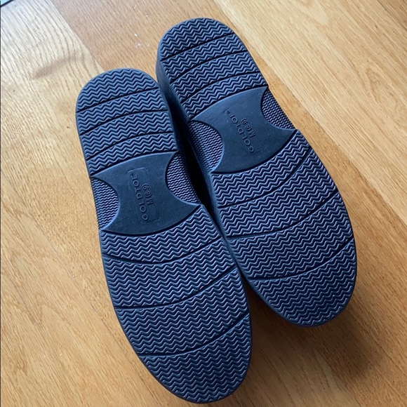 Gold Toe Mens Slippers Memory foam. Size m(8-9) - Picture 4 of 7